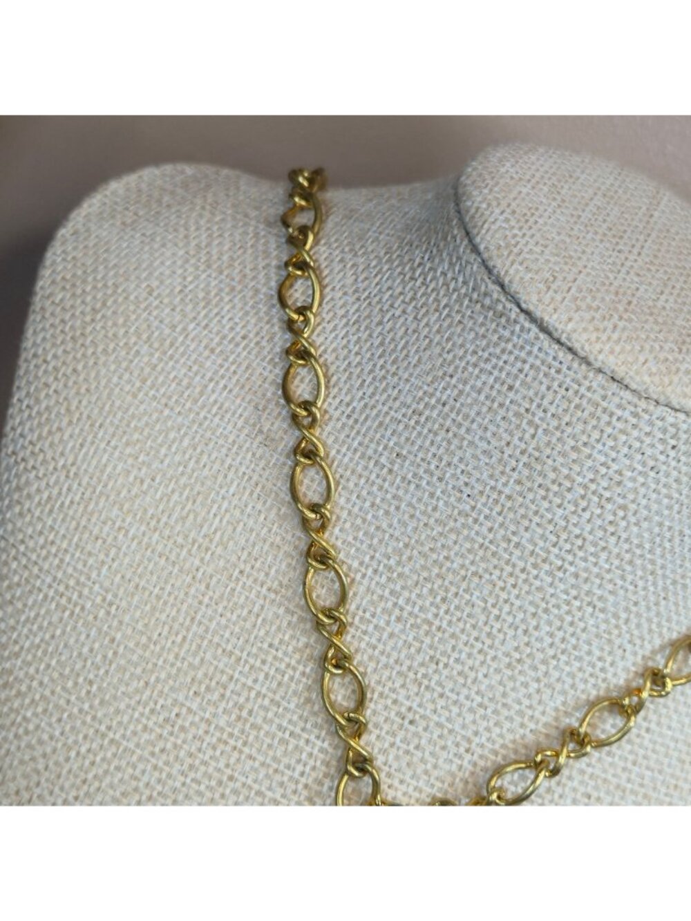 Vintage Art Deco Emerald Green Rhinestone Ladder Drop Pendant Necklace Gold Tone - Picture 7 of 16